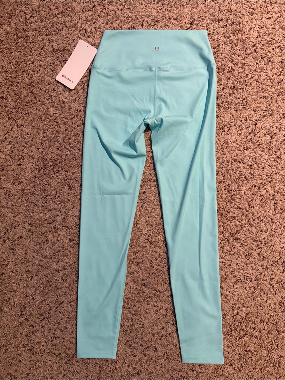 Lululemon size 6 matching set with cropped jacket and leggings in a light blue - Picture 7 of 7